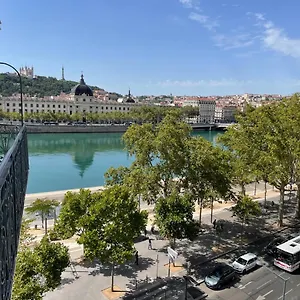  Privatunterkunft Vue Sur Rhone Frankreich
