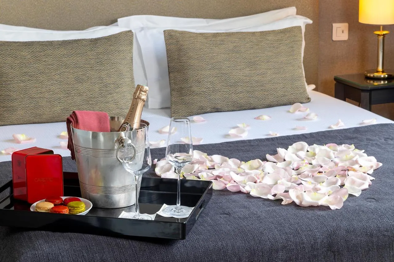 Hotel Madeleine Plaza Paris 4*,  France