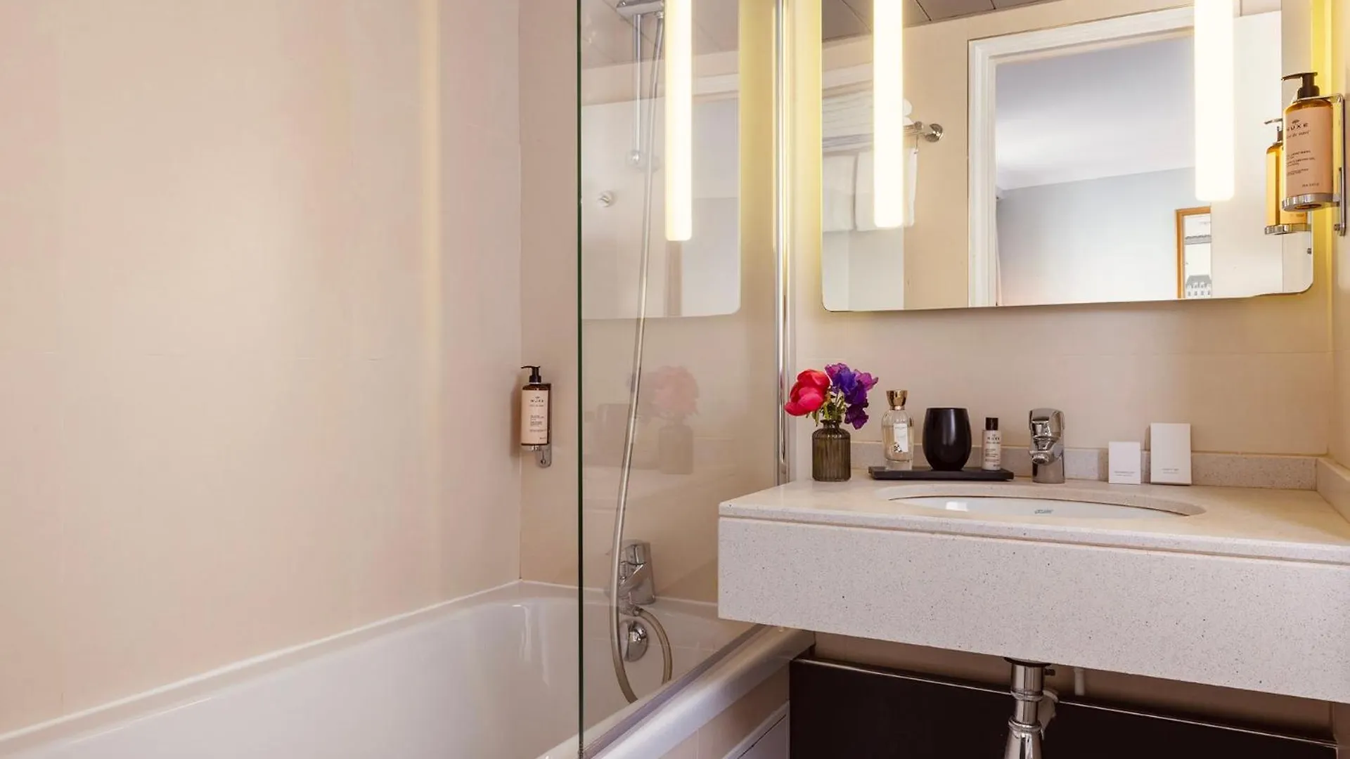 Hotel Madeleine Plaza Paris 4*,